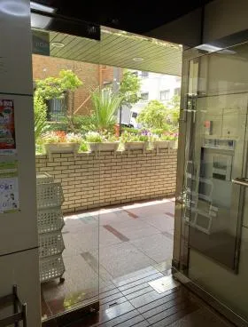 お茶の水木村ビルの外観