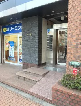 山楽ビルの外観