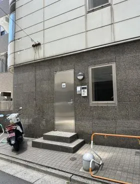 池袋KTビルの外観