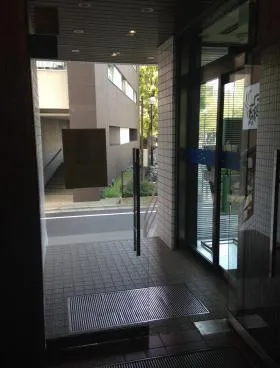 RBM八丁堀駅前ビル(旧:ニチレックビル)の外観