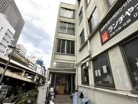九牧王ビルの外観