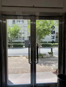 小松ビルの外観
