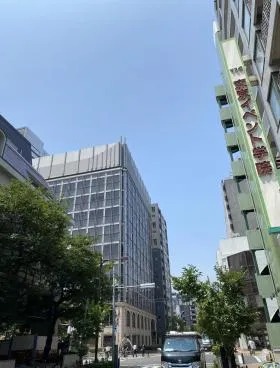小松ビルの外観