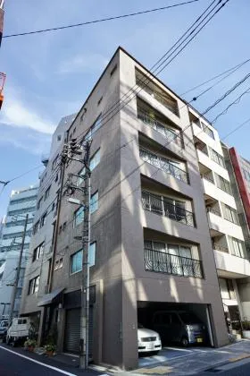 アイビービルの外観