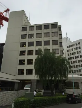 東建・長井ビルの外観