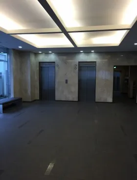 東建・長井ビルの外観