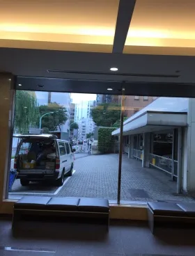 東建・長井ビルの外観