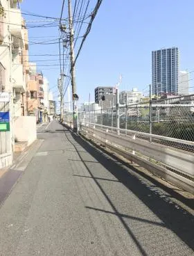 茜ビルの外観
