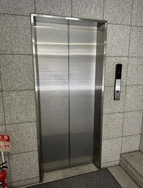 ピーシー神田ビルの外観
