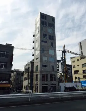 辰巳ビルの外観