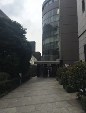 青山コンパルビルの外観