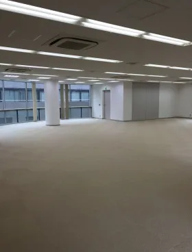 青山コンパルビルの外観