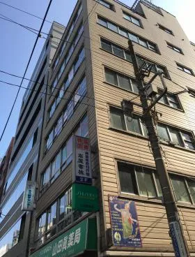 ヤマダビルの外観