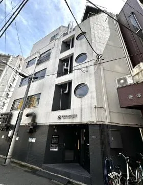 WORK&HOUSE suidobashiビルの外観