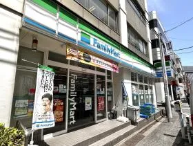 ファミリーマート