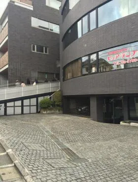 ダイナックスビルの外観