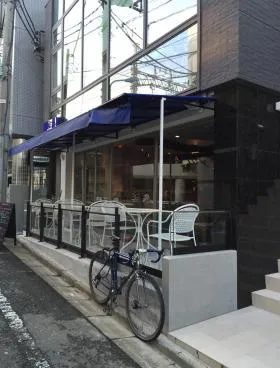 J‘sビル代々木大山の外観