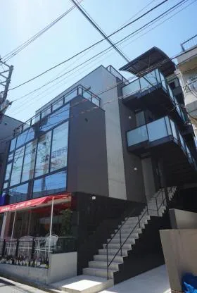 J‘sビル代々木大山の外観