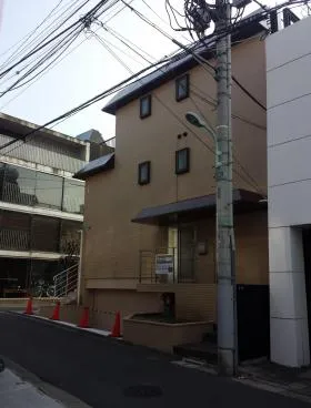 南青山アクアマリンビルの外観