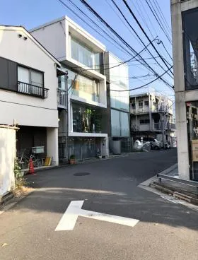 南青山アクアマリンビルの外観