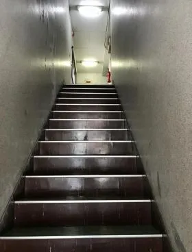 エビヤビルの外観