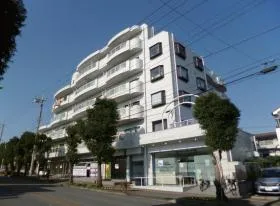 リバーサイド越谷の外観