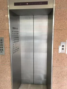 西五反田サインタワーの外観