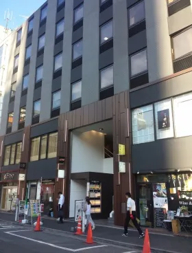 いちご銀座612ビルの外観