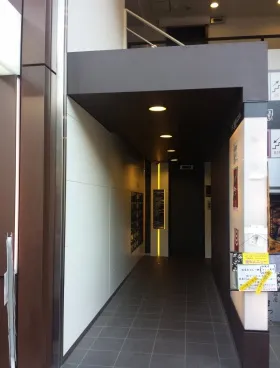 いちご銀座612ビルの外観