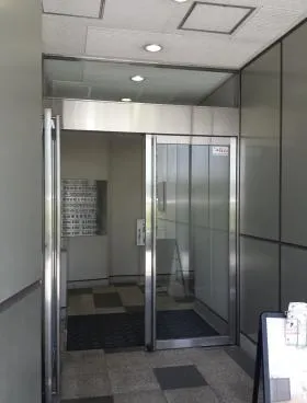青山高野ビルの外観