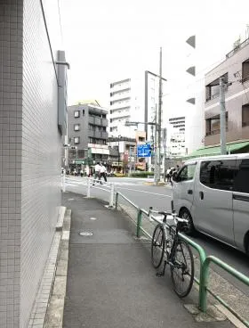 東京建設自労会館の外観