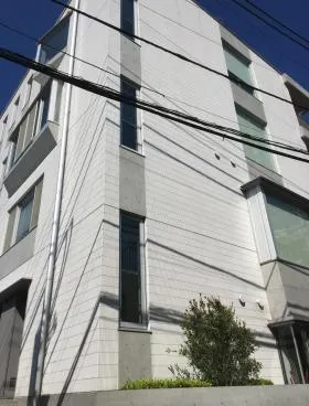 ラティス神宮前の外観
