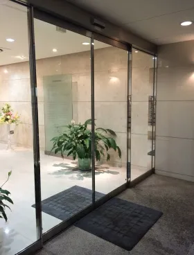白川ビルの外観