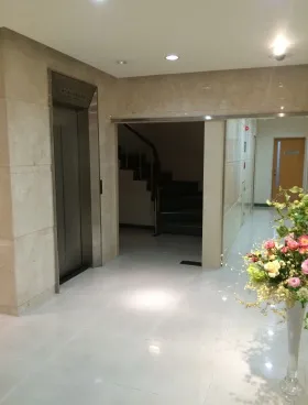 白川ビルの外観