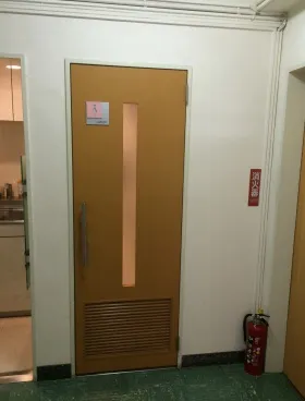 白川ビルの外観
