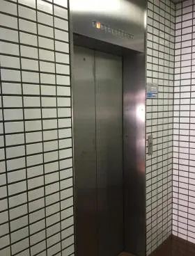 大沢ビルの外観