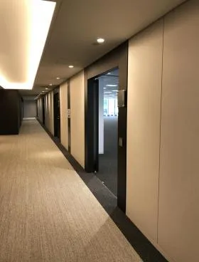 エンパイヤビルの外観