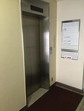 伊藤ビルの外観