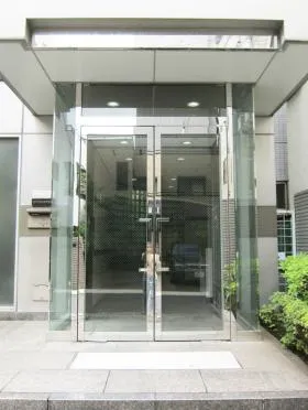 市川ビルの外観