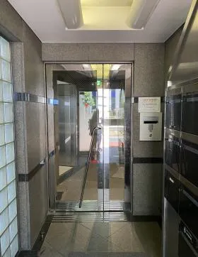 青葉台タワーアネックスの外観