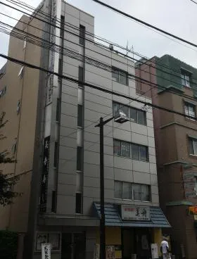 新光森野ビルの外観