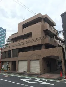 アゼリアビルの外観