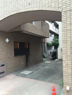 アゼリアビルの外観