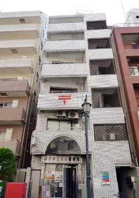 網代ビルの外観