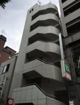 グリーンハイツ前川の外観