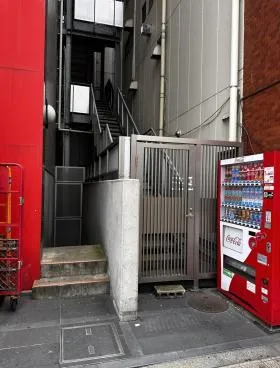 プラザ門前仲町ビルの外観