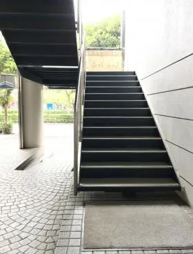 和紅ビルの外観