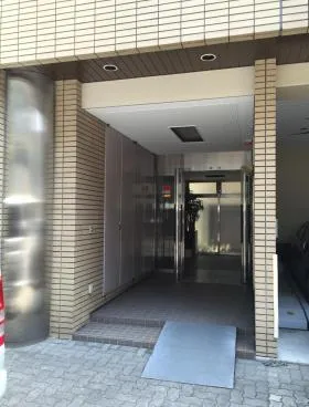 芸文社ビルの外観
