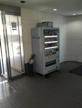 芸文社ビルの外観