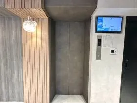 The Corner SHINJUKU(旧ツインズ新宿ビル)ビルの外観